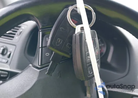 2011 Volvo S40 T5/T5 R-Design from USA, damaged, VIN YV1672MS4B2539803